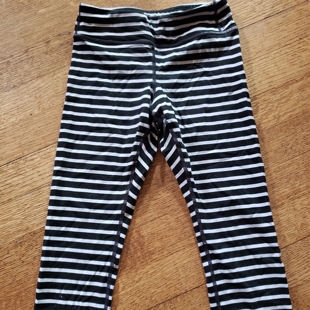 Girls Athleta Girl capri leggings